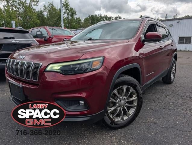 2019 Jeep Cherokee Latitude Plus in Red — front three-quarter view